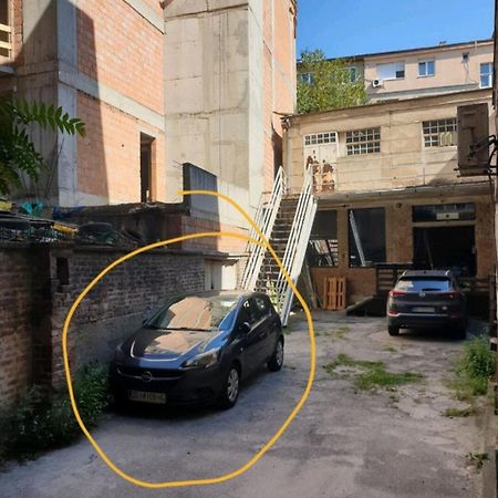 Studio Apartment "Savski Trg" Белград Екстериор снимка
