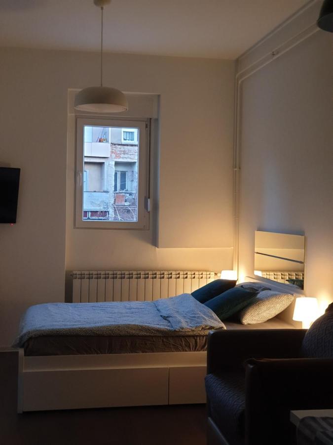 Studio Apartment "Savski Trg" Белград Екстериор снимка